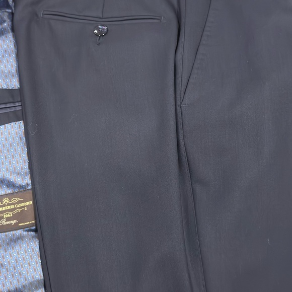 Women’s Navy Super 150 Single breasted suit (custom by Suitsupply)- 100% wool - Picture 12 of 14